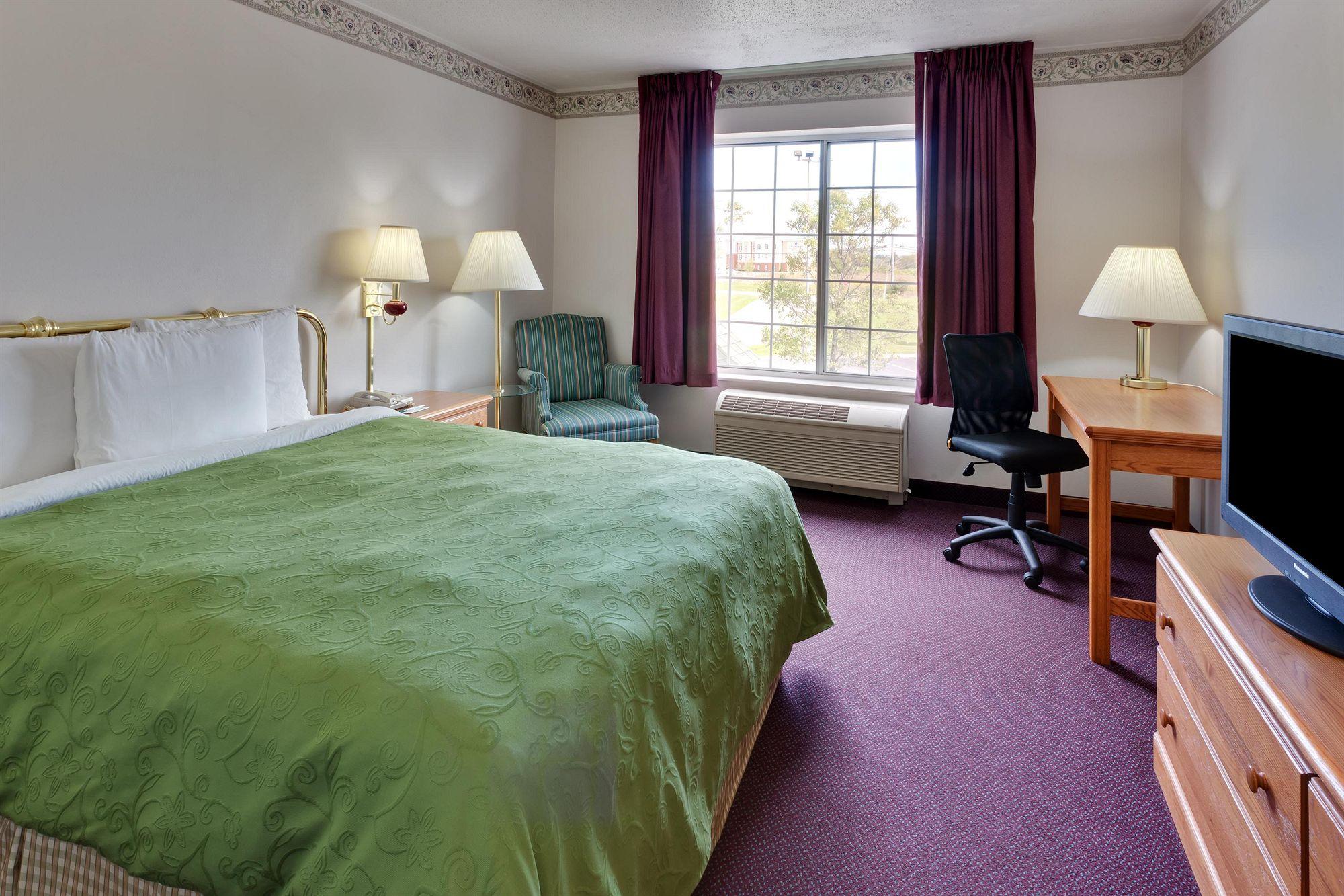 Country Inn & Suites By Radisson, Big Flats Horseheads Exteriör bild