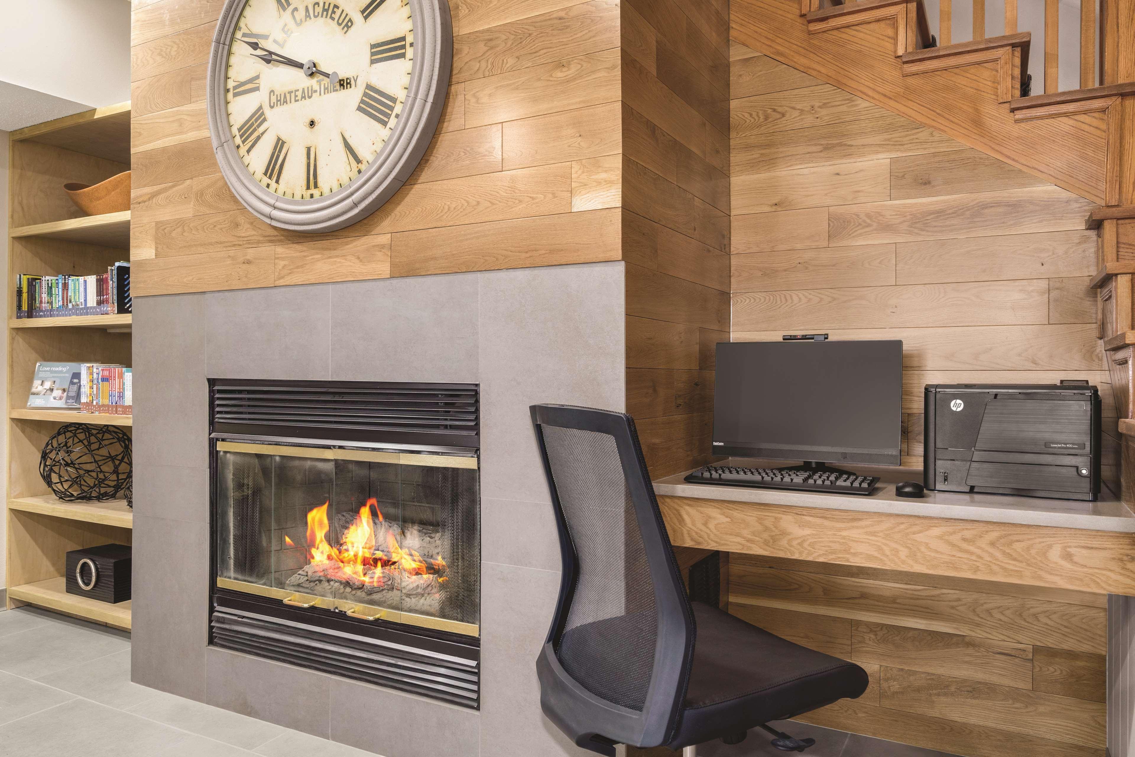 Country Inn & Suites By Radisson, Big Flats Horseheads Exteriör bild