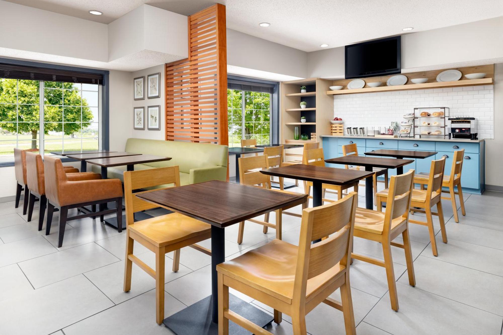 Country Inn & Suites By Radisson, Big Flats Horseheads Exteriör bild